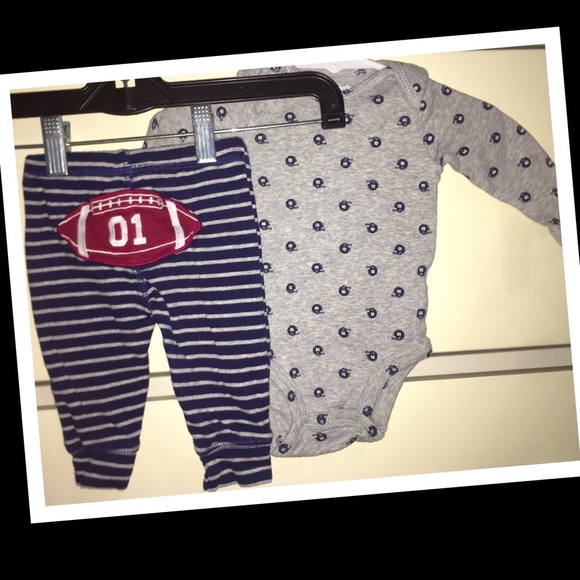 •Carters baby boy football themed 4pc. Mix’n’ match outfit set🏈EUC🏈3m - Picture 3 of 7